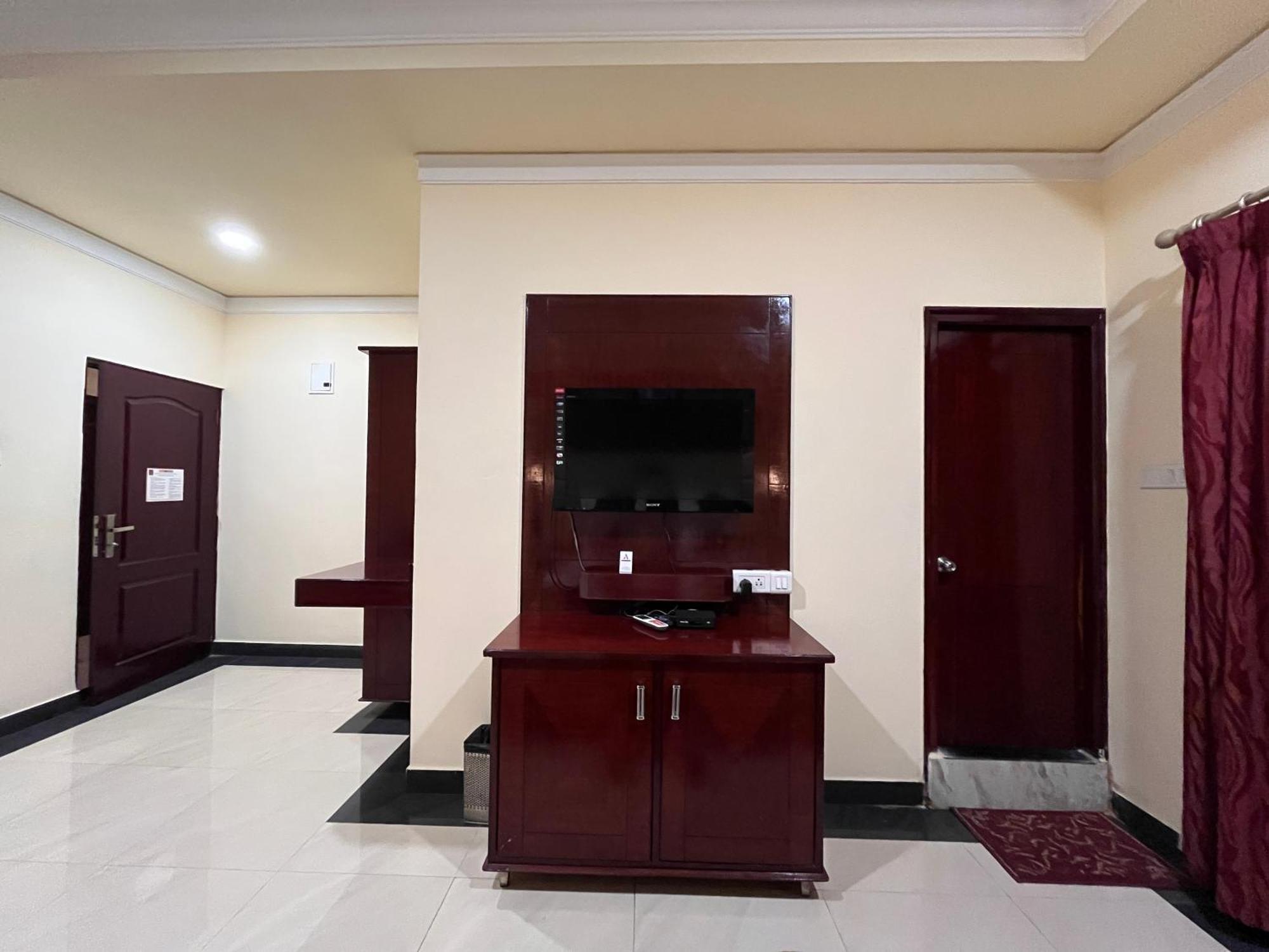 Ananya Comfortss Hospet Exterior photo