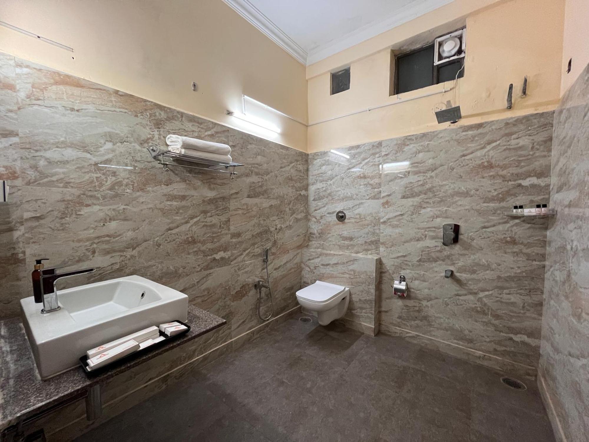 Ananya Comfortss Hospet Exterior photo
