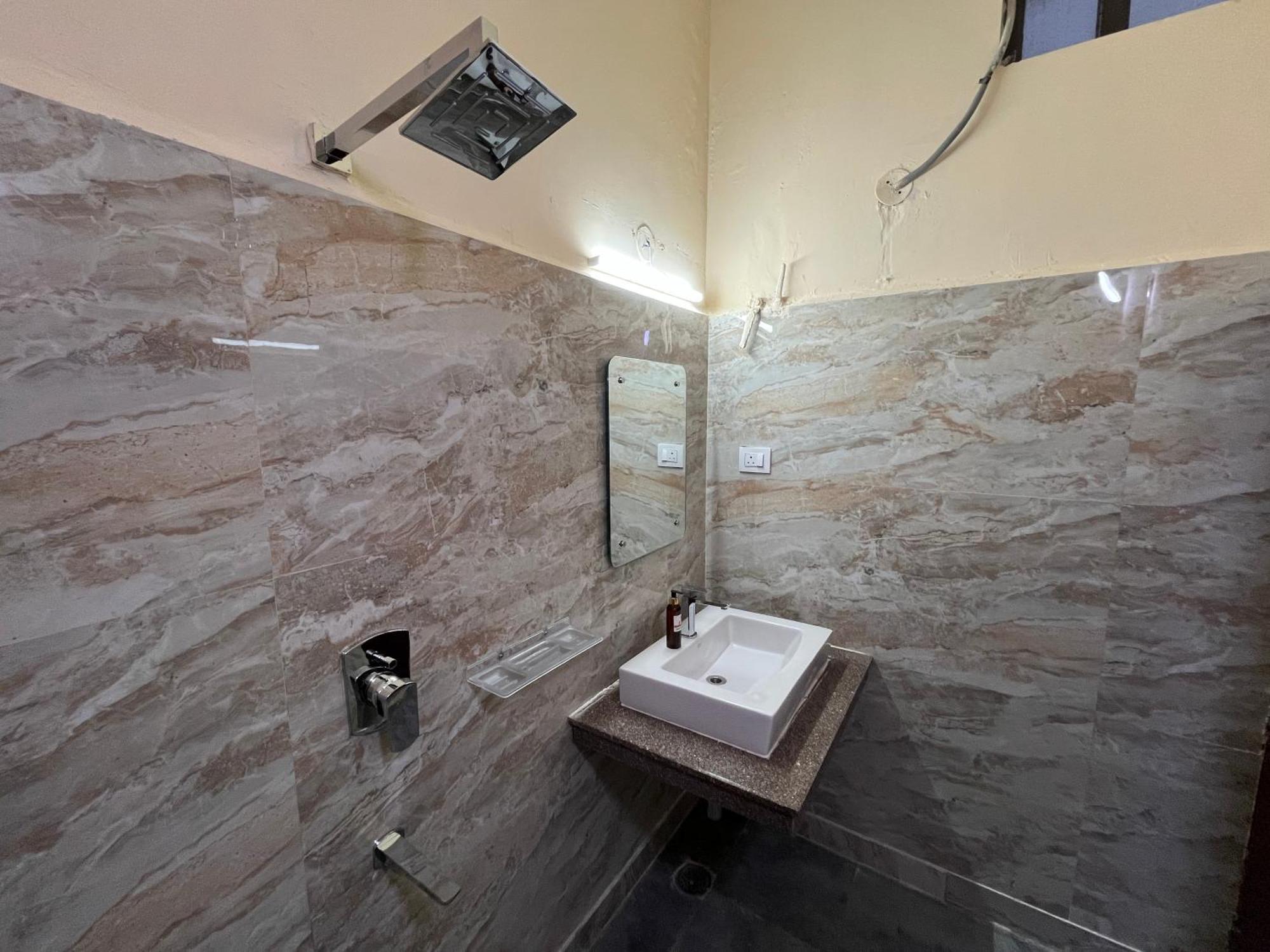 Ananya Comfortss Hospet Exterior photo
